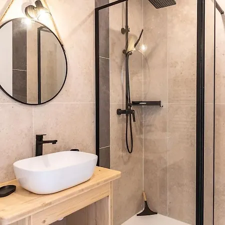 Le Ciel, Le Soleil Et La Narbonne